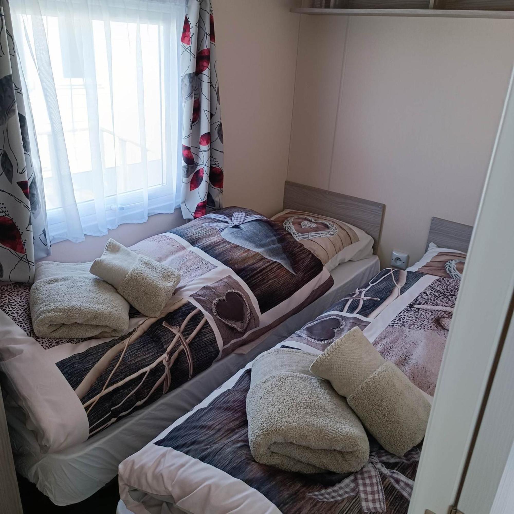 Caravan Aan Zee Arnani Middelkerke Esterno foto